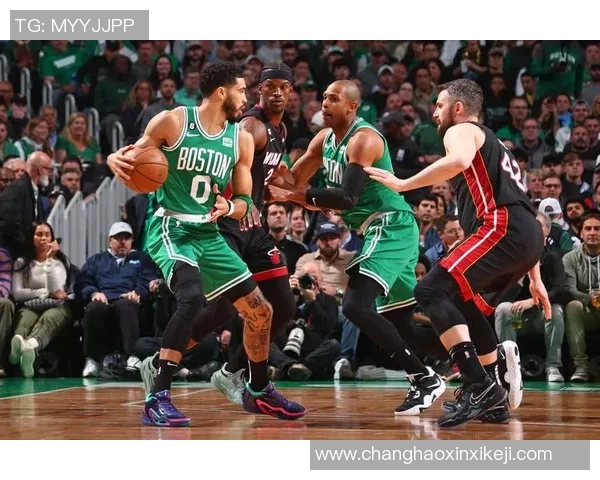 NBA绰号之夜热火与篮网激情对决球迷盛宴尽显篮球魅力